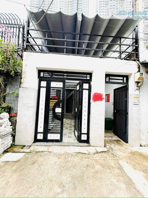 Bán nhà hẻm xe hơi giáp phú mỹ hưng DT: 4*22 giá 6xtoi - 1