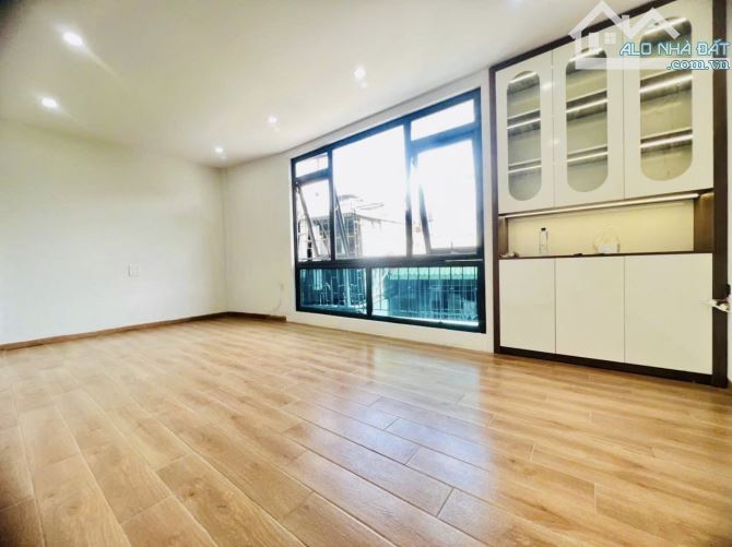 Hộ khẩu Đống Đa, lô góc, thang máy xịn, nở hậu, ở thích, DT 48m2, giá bán 8.5 tỷ - 1