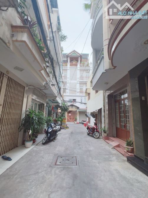 HẺM 5M BA THÁNG HAI GIAO THÀNH THÁI Q10 - 3 TẦNG BTCT CHẮC CHẮN MỚI CHỈ 8.1 TỶ - 1