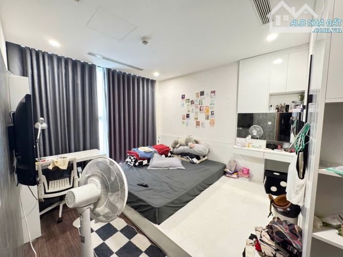 BÁN CĂN HỘ SUNSHINE CITY – 105M² – TẦNG 18 – 11 TỶ - CĂN GÓC - FULL NỘI THẤT - 1
