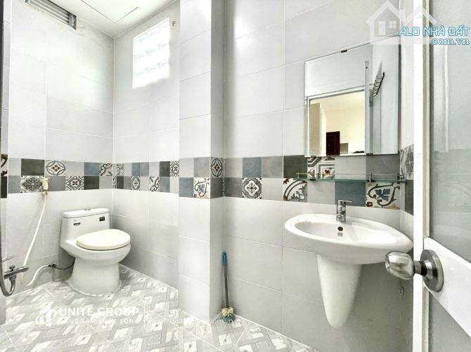 🌻 Căn hộ mới - sạch sẽ - giá hợp lý ngay quận 4, cửa sổ đón nắng, gần Đại học Luật - 1