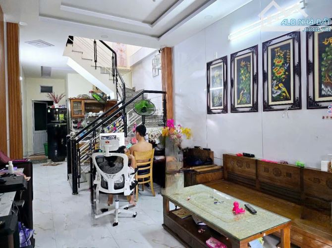 📌📌📌LÀM VIỆC TRỰC TIẾP GIÁ TỐT !!! Bán nhà 2 tầng mê đúc kiệt oto tôn đản - 1