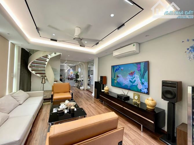 Oto tránh đỗ, 20m ra Phố Nguyễn Đức Cảnh, thang máy 7 tầng xịn xò, lô góc.65m2.Giá 22.5 tỷ - 1