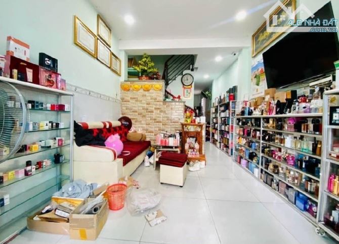 NHÀ ĐẸP - ĐƯỜNG TO - GIÁ RẺ - NGAY ĐH CÔNG THƯƠNG TÂY THẠNH - TÂN PHÚ - DT 41M2- 5 TẦNG - 1