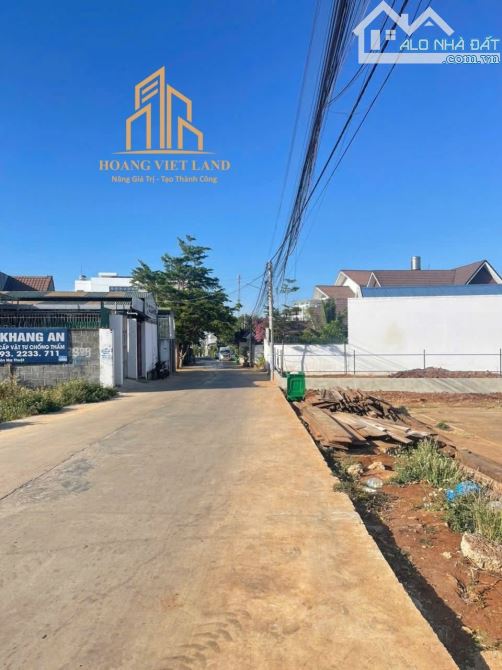 LÔ ĐẤT ĐẸP 02 MẶT TIỀN HẺM 147 ĐỖ XUÂN HỢP - DT: 6,4x33m - H: ĐÔNG - 4,2 TỶ - 1