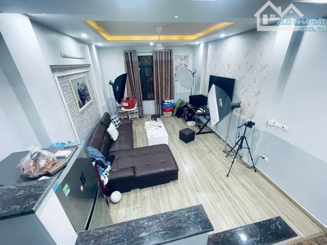 Bán nhà đất khu Văn Khê 45m2 xây 5 tầng đẹp ở ngay giá 14 tỷ - 1