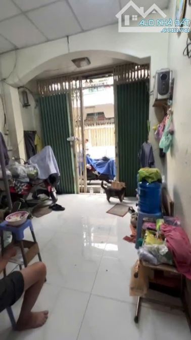 BÁN NHÀ 3 TỶ NHỈNH HẺM TO NHỰA QUẬN 6, HAI TẦNG HOÀN CÔNG ĐẦY ĐỦ - 1