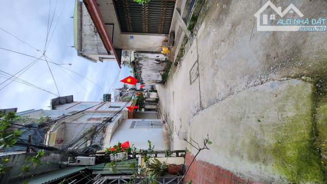 🍀🍀🍀 Nhà Bát Khối, Long Biên, 10 bước ra đường ô tô tránh, chỉ 5.X tỷ. - 1