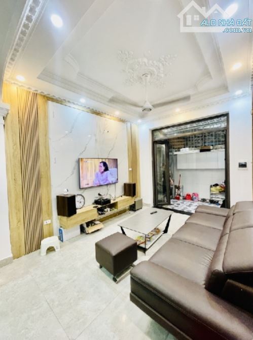 🔥 BÁN NHÀ LÁNG HẠ 5 TẦNG # DT 35M² # DÂN XÂY CHẮC CHẮN # CHỦ CẦN BÁN GẤP GIẢM CHÀO 500TR - 1