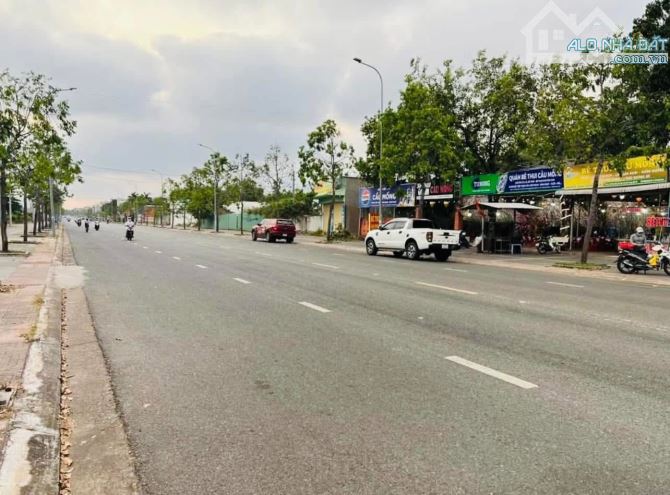 DT: 5x54 Giá 4tỷ880 triệu, Mặt Tiền Đường Kinh Doanh Võ Văn Kiệt, TP Bà Rịa Cần Bán Gấp - 1