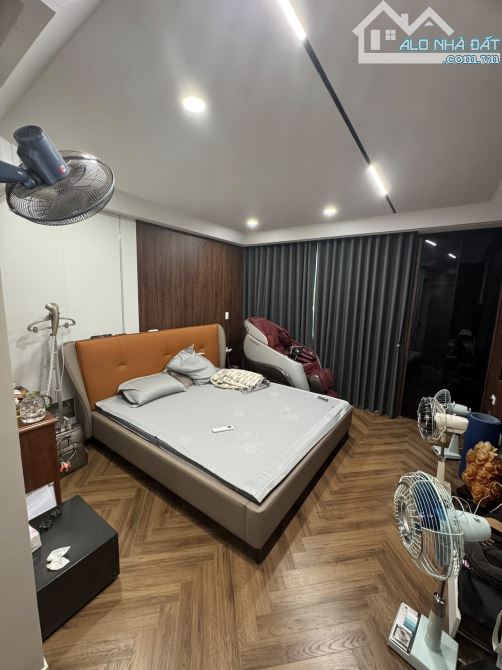 Bán nhà Bồ Đề 50m x 6 tầng thang máy giá 13, 8 tỷ - 1
