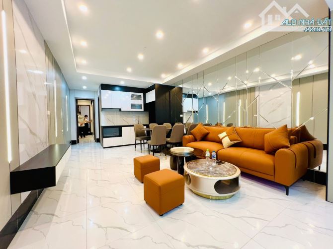 Chủ nhờ bán tập thể Doãn Kế Thiện, tầng 1, đủ nội thất mới, 3 ngủ ô tô đỗ cửa - 1