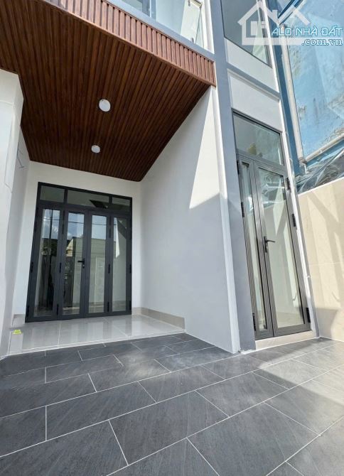 BÁN NHÀ PHƯỜNG 1 MỚI XÂY GIÁ CHỈ 2TY590 - 1