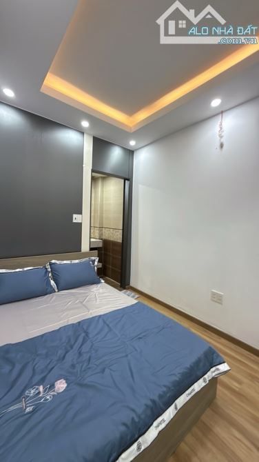 Nhà 2 tầng 3 phòng ngủ đường Nguyễn Văn Công Phường 3 Gò Vấp ngang khủng 5,8m sát hẻm xe t - 12
