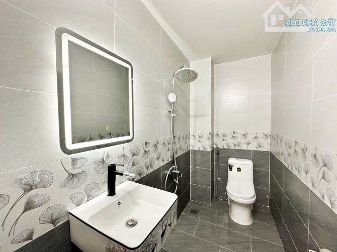NGUYỄN THỊ HƯƠNG, NHÀ BÈ - 70m2 - 3TẦNG- 4PN - 6TỶ95. - 12
