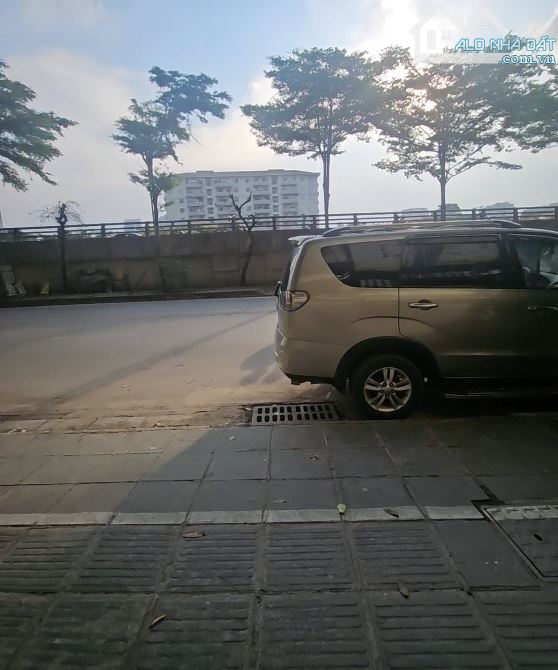 MẶT ĐƯỜNG BƯỞI - DTSD 40M2 - 4 TẦNG - VỈA HÈ KINH DOANH