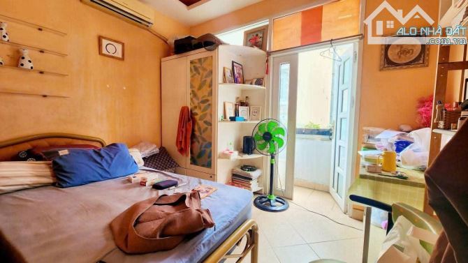 GIÁ TỐT NHẤT QUẬN 3, PHƯỜNG 4 - NGUYỄN ĐÌNH CHIỂU - DT;54M2 - 5 TẦNG BỀ THẾ - CHỈ 9,5 TỶ - 13