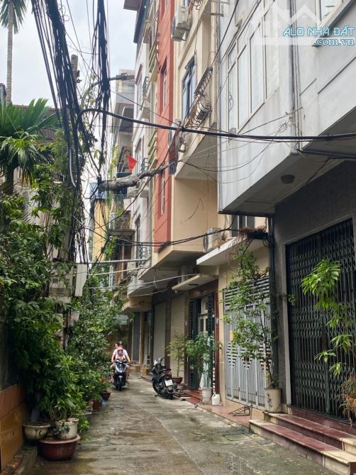 CHÍNH CHỦ GỬI BÁN NHÀ PHỐ HÀO NAM DT 36m, 4 Tầng, Mt 3,3m, Giá 11,6 tỷ - 13