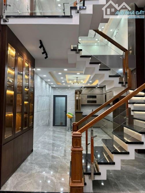 200tr/1m2 Nhà 6 tầng thang máy vừa ở vừa kinh doanh- Ô Tô 7 chỗ vào nhà - 2