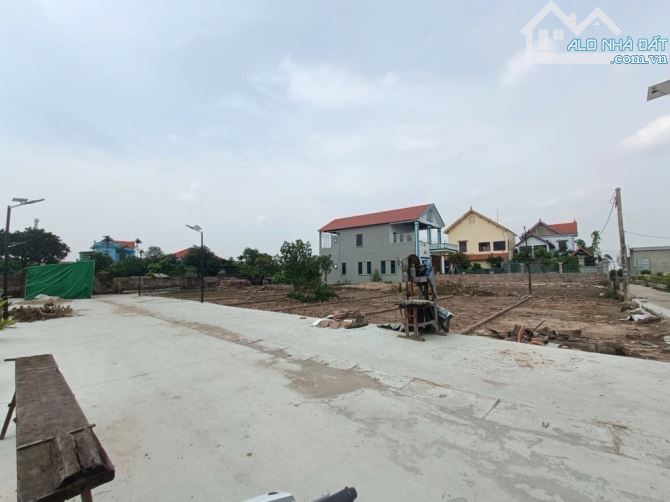 BÁN ĐẤT THÔN LAI HẠ – AN TẬP – LƯƠNG TÀI – BẮC NINH – 93,6m² – GIÁ 1,35 TỶ  📌 Vị trí trun - 2