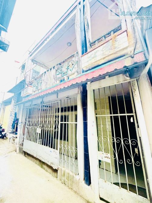 Bán Nhà Q12 Sát Gò Vấp - 64m2( 5,5 x 11.5)- 2Tầng- Hẻm Ba Gác- Chỉ 3,1Tỷ. - 2
