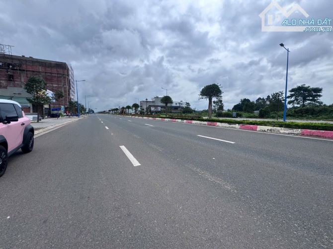 MẶT T.IỀN ĐƯỜNG 3/2 PHƯỜNG BÀ RỊA, TP HỒ CHÍ MINH. - 2
