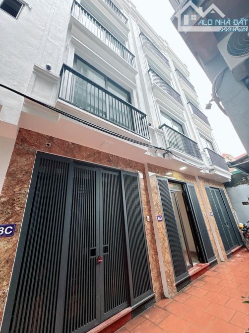 CHÍNH CHỦ GỬI BÁN NHÀ PHỐ CẦU DIỄN DT 30m, 5 Tầng, Mt 3,44 m,Giá 6,5 tỷ - 2