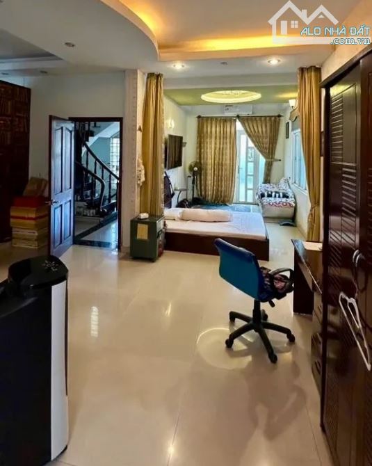 Bán Biệt Thự Mặt Tiền Khu Bàu Cát 2, Tân Bình – 200m² (6.8x30m), 3 Tầng, Sân Vườn - 40 Tỷ - 2