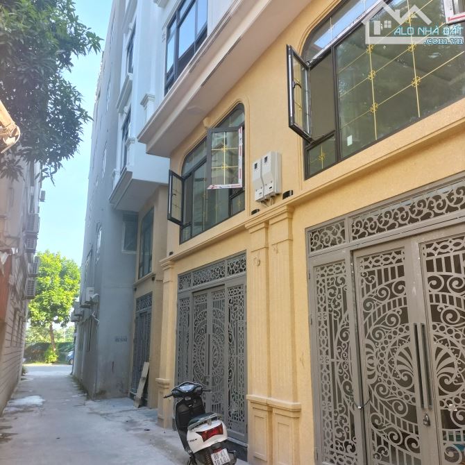 PHỐ THẠCH BÀN___NHỈNH 9TỶ____6 TẦNG THANG MÁY___MẶT TIỀN GẦN 5M Ô TÔ VÀO NHÀ_ - 2