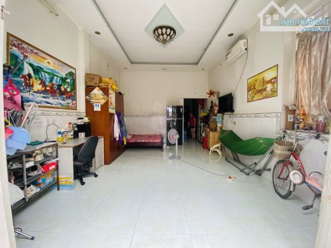 HẺM NHỰA 5m THÔNG, LÔ GÓC SÁT MẶT TIỀN QL13, DÒNG TIỀN 15tr/t, 7X22, CHỈ 9,8 TỶ. - 2