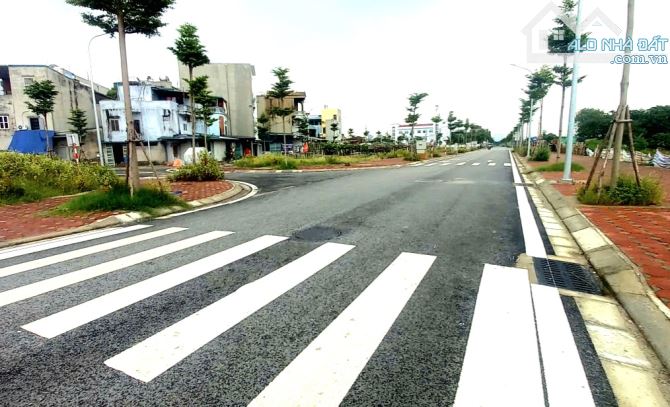 Phan Trọng Tuệ dt: 45m2×4tầng ô tô đỗ , cần bán gấp giá chỉ nhỉnh 5 tỷ - 2