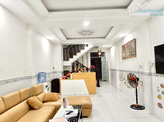 Nhà 2 Tầng DT:48m2 Huỳnh Tấn phát P.Bình Thuận q7 chỉ 6,8 Đồng thương Lượng - 2