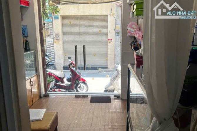 Bán nhà đường Nghĩa Hòa Phường 6 Tân Bình, 3m x 9.4m 3 Tầng hẻm Xe hơi - Giá 4.6 tỷ TL - 2
