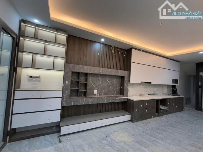 CẦN BÁN NHÀ ĐẸP Q HAI BÀ TRƯNG NGÕ NÔNG 5T3 NGỦ CHỈ 8,35 TỶ - 2