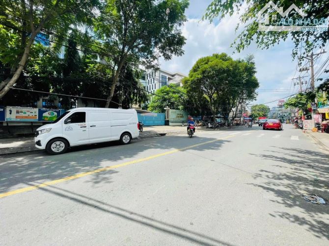 DIỆN TÍCH TO - KHÔNG QUY HOẠCH  KIẾM ĐÂU RA 1 CĂN THỨ 2 HƠN 3 TỎI 42,5M2 ( 3,5 X 11 ) 2 TẦ - 2