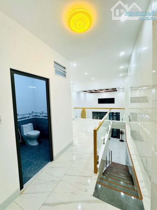 Bán nhà 1 trệt 1 lầu sổ riêng thổ cư p. Hố Nai - 2