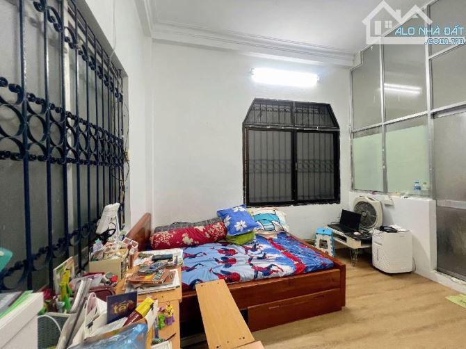 💥Nhỉnh 4 Tỷ, Nhà Đẹp Ô Chợ Dừa, Ngõ Cực Rộng, Lô Góc, 5 Tầng, 3 Ngủ, Hiếm! - 2