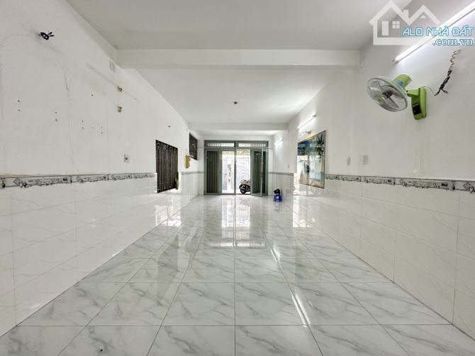 Lý Thường Kiệt gò vấp 135m2 2 tầng giá chỉ 20 tỷ - 2
