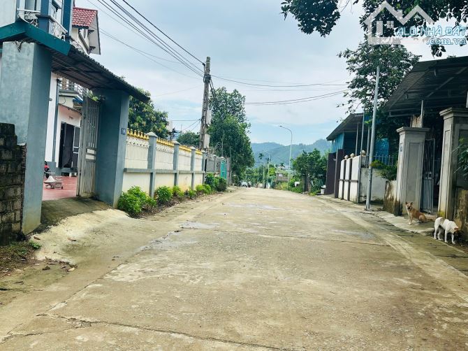 QUÁ RẺ 300M2 ĐẤT YÊN TRUNG; GIÁ CHỈ NHỈNH 4 TỶ - 2