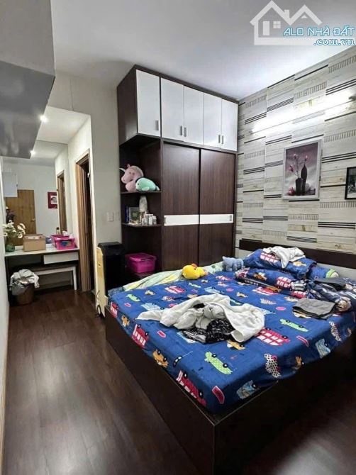 Chung cư Bàu cát,p10,Tân BÌnh: 83m2, 2p ngủ,2wc,NT,11tr/th - 2