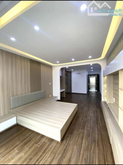 TOÀ NHÀ VŨ TÔNG PHAN 50M 7T GARA OTO TRÁNH THANG MÁY VỊ TRÍ RẤT ĐẸP CHỦ CẦN BÁN GẤP HIẾM - 2