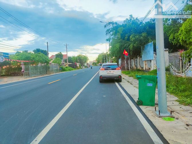 LÔ ĐẤT RẺ ĐẸP NHẤT TỈNH LỘ 328 BIỂN HỒ TRÀM, SẴN THỔ CƯ, CÁCH PHỐ ĐI BỘ + BÃI TẮM 1KM - 2