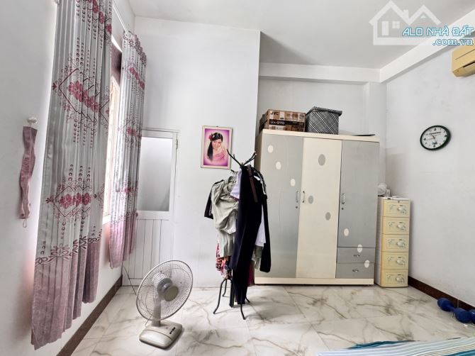 Nhà bán Đường số 22 Linh Đông Thủ Đức 2Tầng DT: 12 x 11 Nhỉnh 4Tỷ - 2