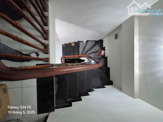 Cương Ngô, 37m2, 5 tầng, 8.2 tỉ - 2
