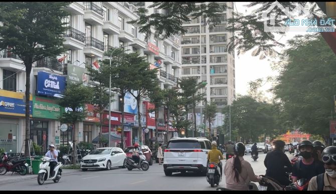 Phố Vip Xuân La, Lạc Long Quân, Tây Hồ 50m, mt 4.5m, giá cực tốt, ô tô, gần phố. - 2