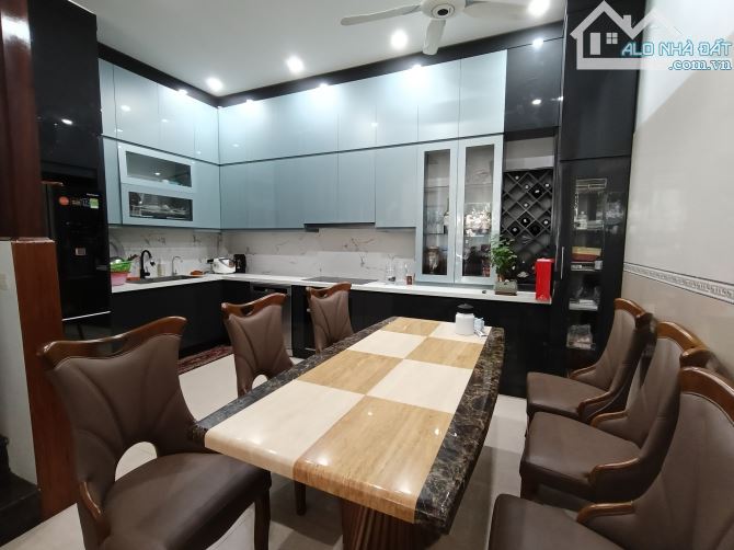 Nhỉnh 15 tỷ có liền kề 19A Dương Nội 5 tầng ô tô để trong nhà. - 2