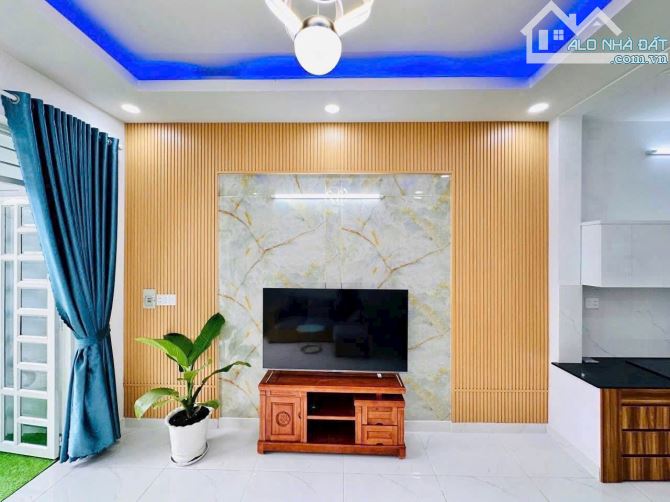 BÁN NHA NGAY ĐƯỜNG LÊ VĂN KHƯƠNG XÁC BIA TIGER. DT : 4x10 ĐÚC 1 LẦU HẺM XE HƠI - 2