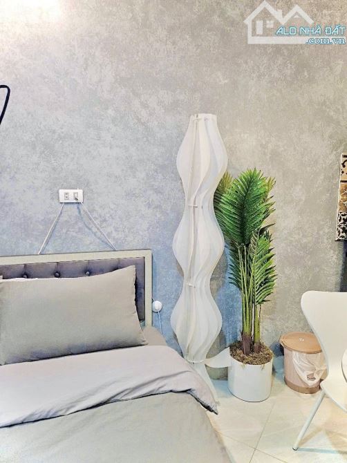 Tòa CCMN mới, 9 tầng, thang máy,80m, ô tô đỗ cửa, Doanh thu 140tr/tháng, Thái Hà - 2