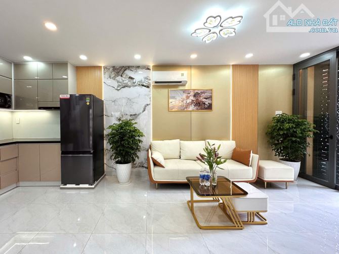 🏠 BÁN NHÀ GÓC 2 MẶT TIỀN – HUỲNH VĂN BÁNH, P15, PHÚ NHUẬN  DT: 3,6m x 9m (nở hậu 4,4m) – - 2