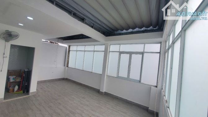NHÀ MT NGUYỄN VĂN KHỐI, GÒ VẤP, DT: 9x20m, CN180m2,5tầng, GIÁ 40tỷ tl - 2